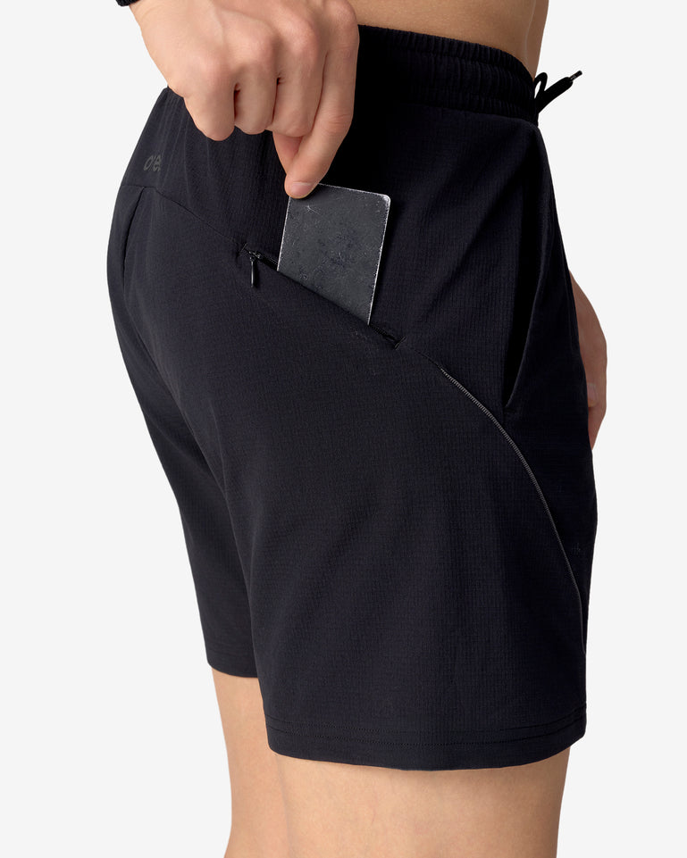 Sonic Curve Woven Shorts Black Beauty